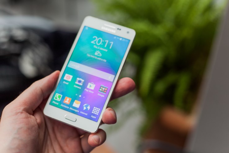 Samsung Galaxy A3 (8).jpg